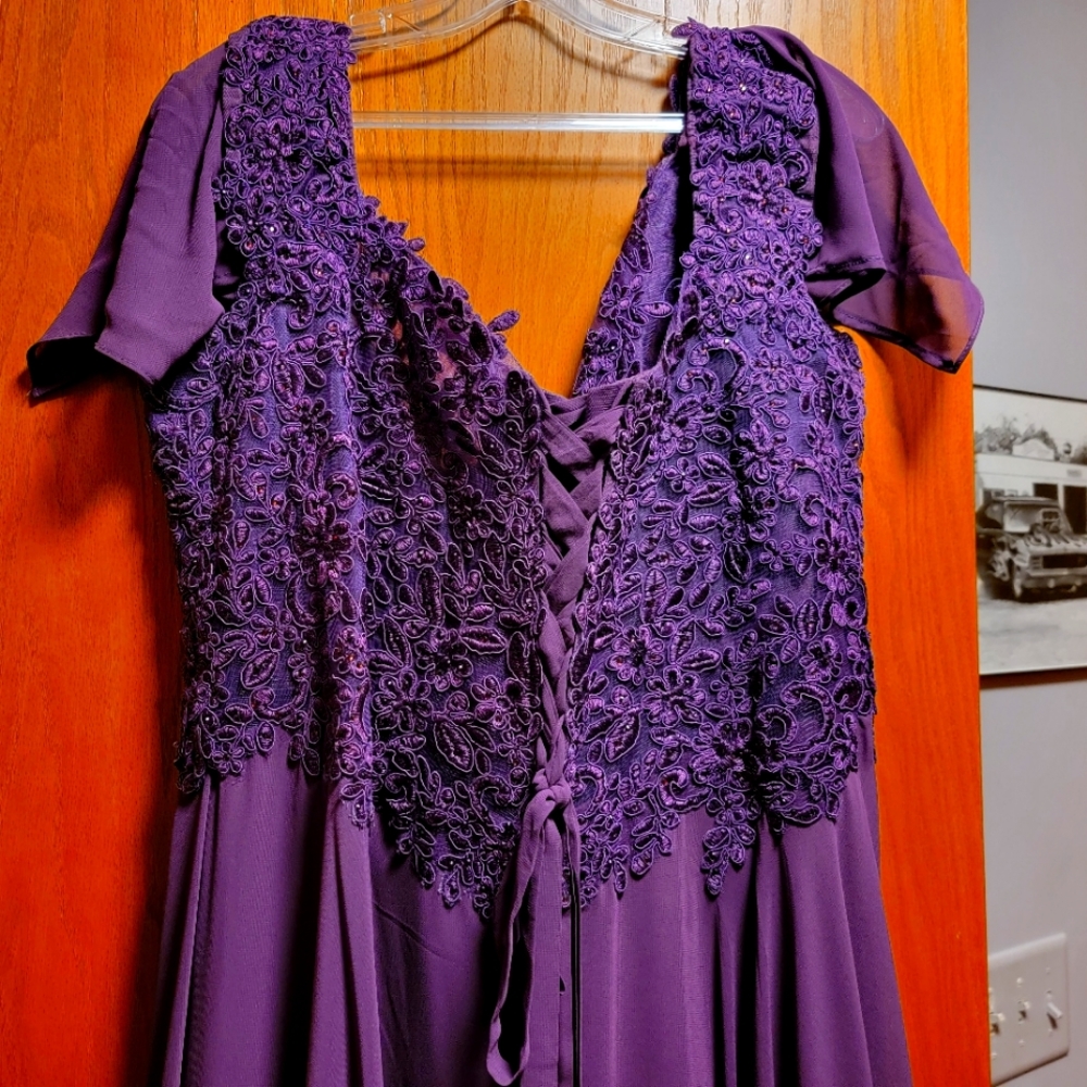 Formal dress for wedding, prom or any formal event